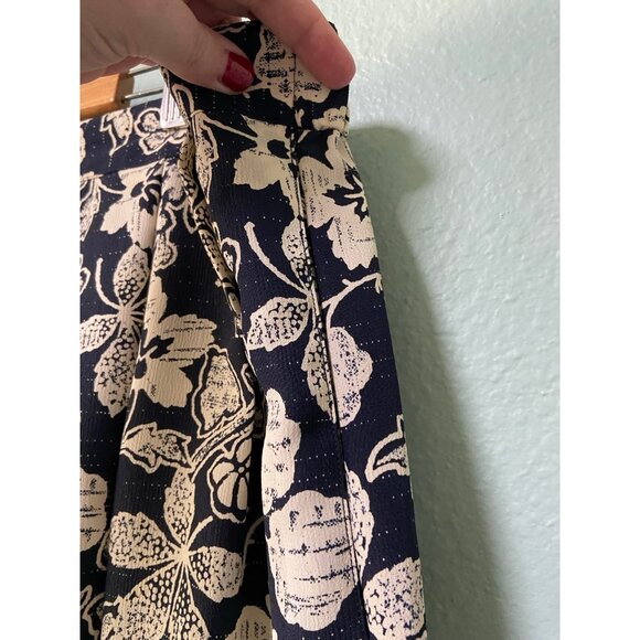 Vintage Country Classics Koret Women's Plus Size Navy &‎ Cream Floral Skirt 20W - Picture 5 of 10